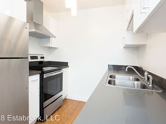 5th image of 348 Estabrook St APT 104