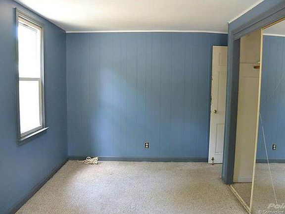 5th image of 226 Pine Lake Dr