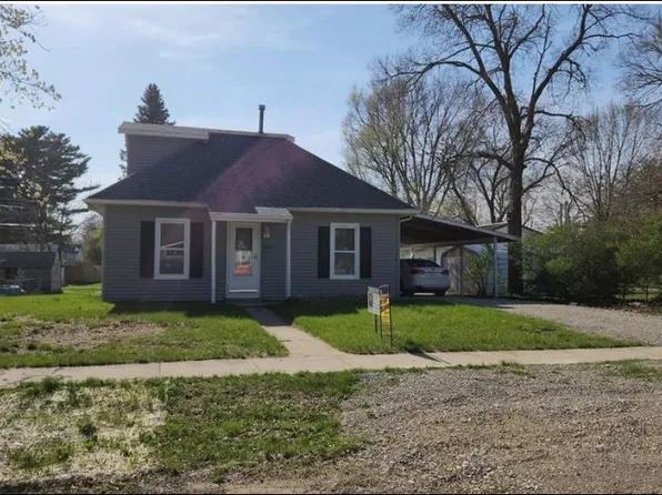 233 3rd St N, Central City, IA 52214