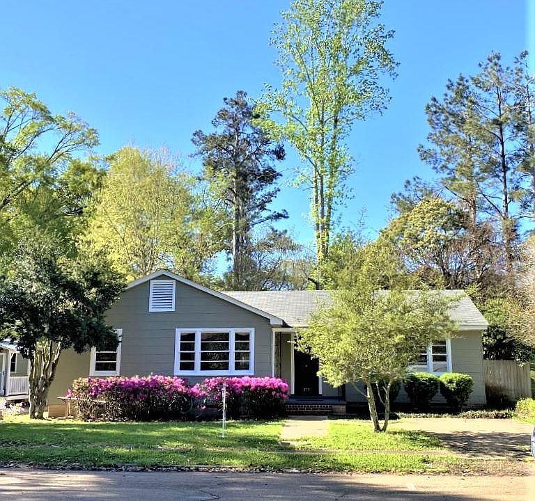 552 Ratcliff Pl Natchez Ms 39120 Mls 20210166 Zillow