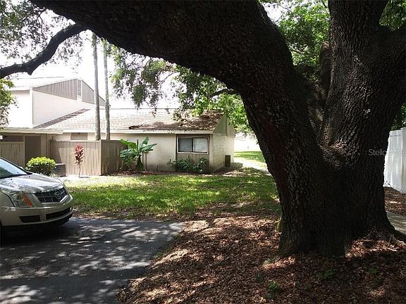 4th image of 8016 Peach Dr #100