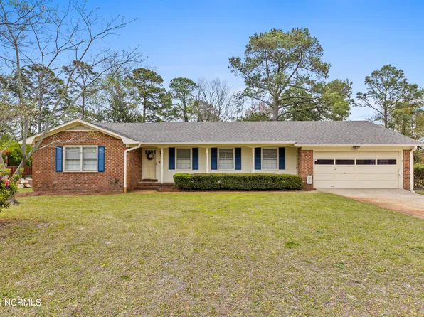 3305 Bragg Drive, Wilmington, NC 28409