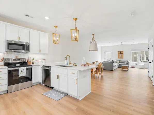 556 Leesville Rd #703, Lynchburg, VA 24502