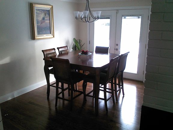 3rd image of 39 Abington Ave