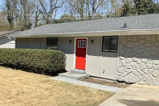 2nd image of 6423 Van Eyck Way