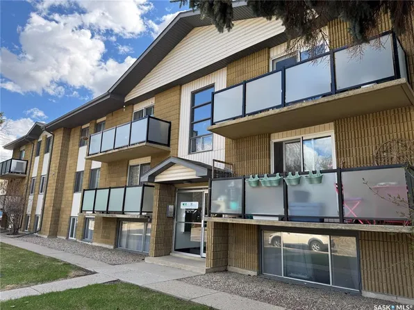 UNIT 22-111 St Lawrence CRESCENT, Saskatoon, SK S7K 1G7