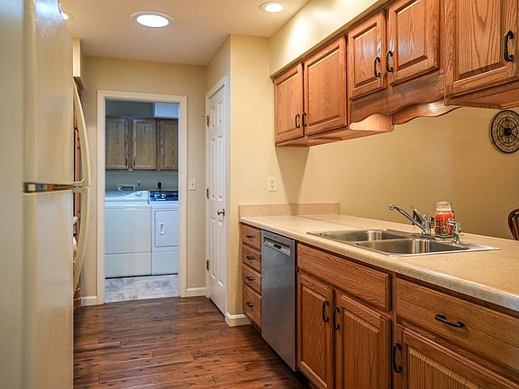 4th image of 1746 Deermeadow Ct