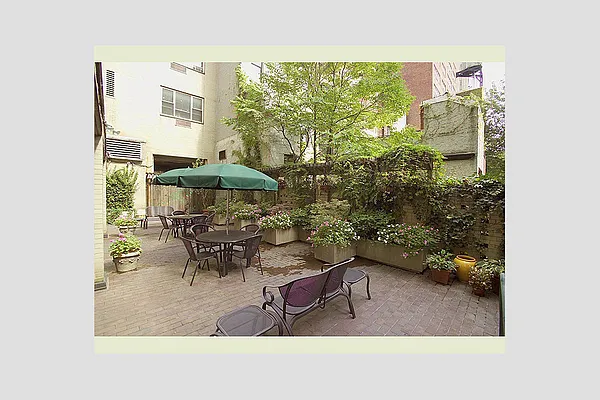 Sold by Stribling | media 22