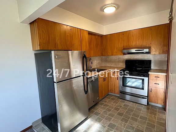 4th image of 1111 SW Gaines St APT 6