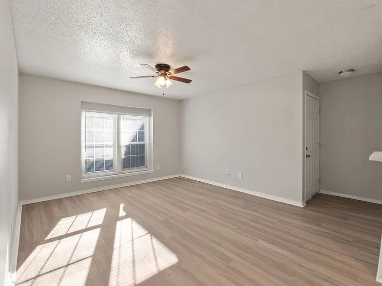Magnolia Flats — Photo 6
