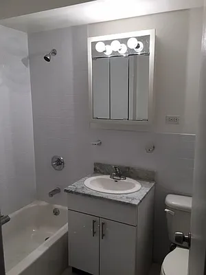 Rented by Solil Management | media 5