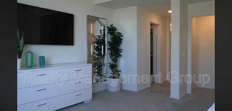 1445 Suwerte Ave #5 — Photo 8