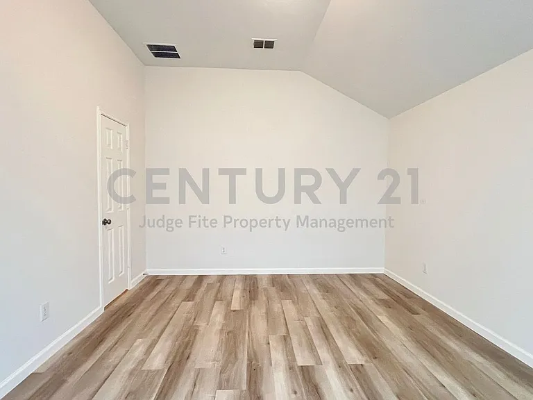 1741 Ironworks Dr — Photo 8