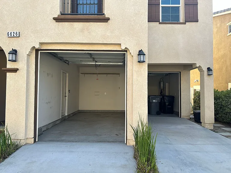 6626 Mogano Dr — Photo 16