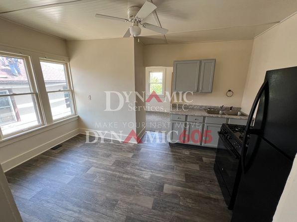 330 N Spring Ave APT 2