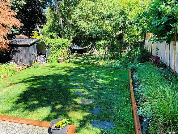 2nd image of 1709 Fernwood Rd