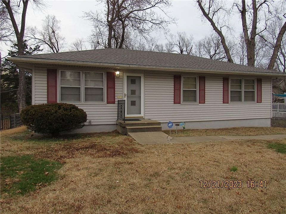 1st image of 9058 E 89th St