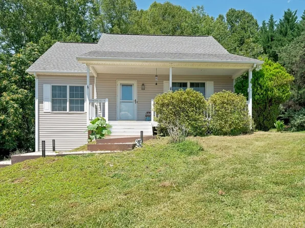 1 Sunny Field Ct, Wirtz, VA 24184