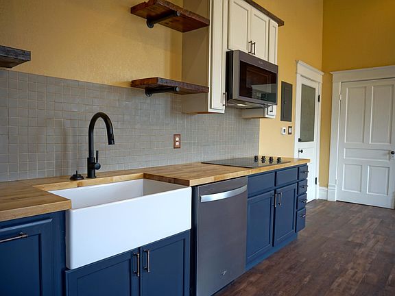 4th image of 100 W Crawford St #4