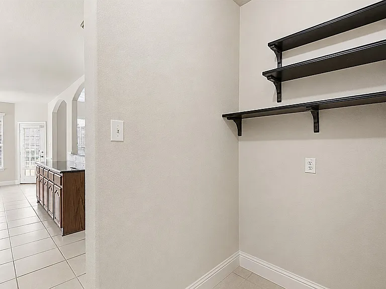 357 Spring Meadow Dr — Photo 10