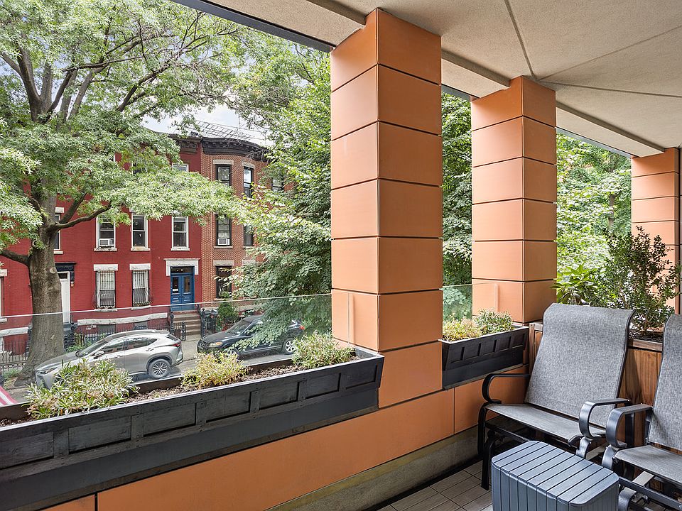 1st image of 186 8th St APT 2B