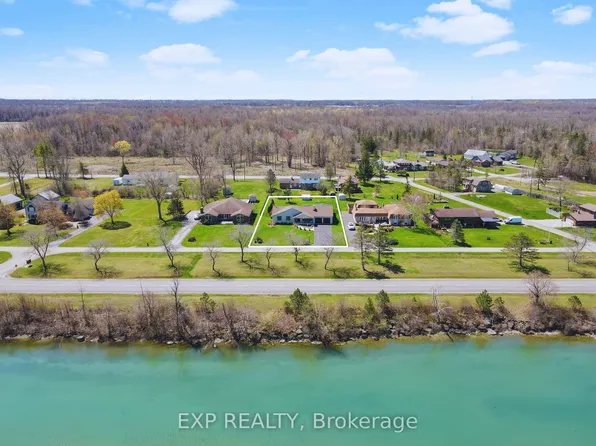 2189 Niagara Blvd, Fort Erie, ON L2A 3J3