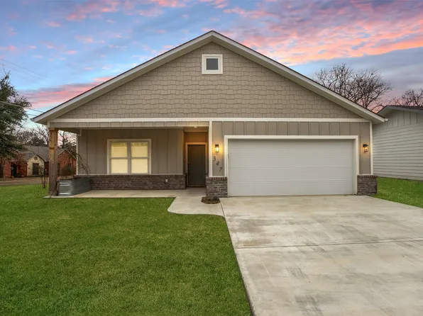 347 Enchanted Dr, Mabank, TX 75156