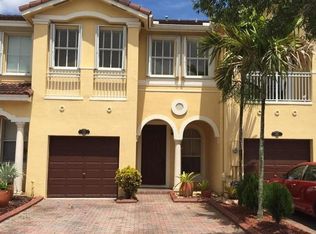 901 SW 151st Pl, Miami, FL 33194