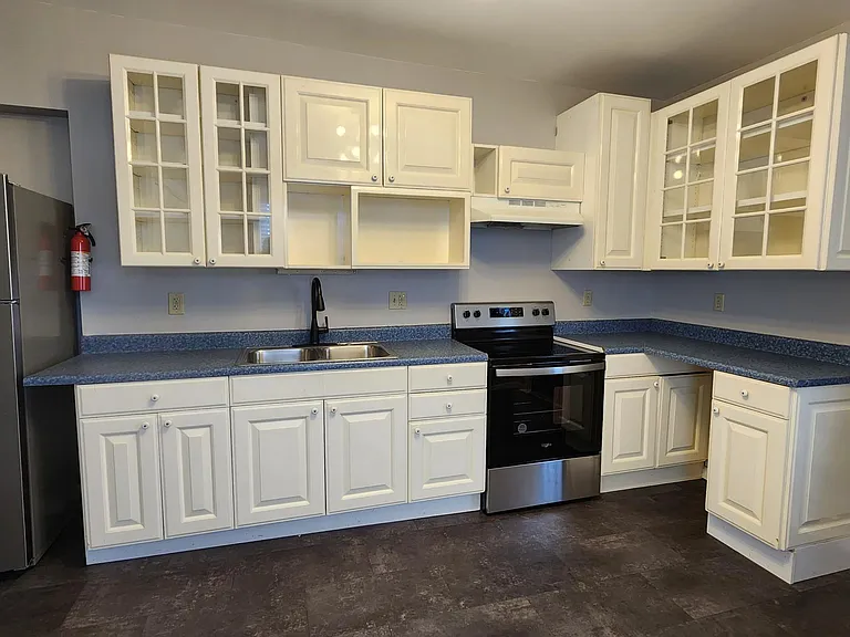 494 Ridge Ave — Photo 17