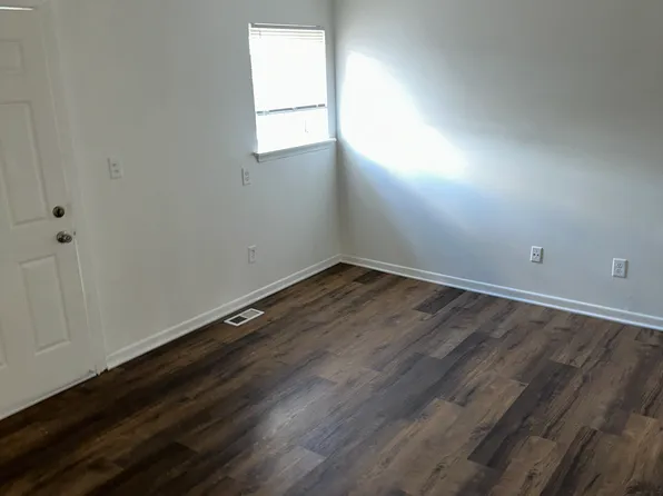 35197 23 Mile Rd, New Baltimore, MI 48047