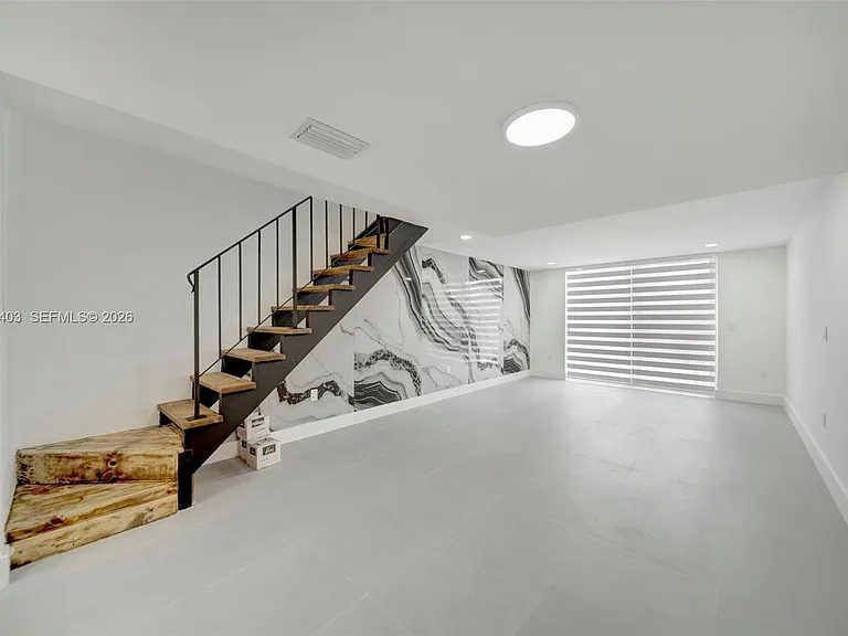 1083 W 38th St #23-8 — Photo 13