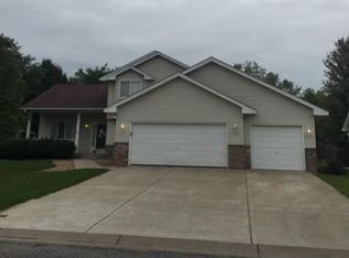 3716 90th Cres N, Brooklyn Park, MN 55443