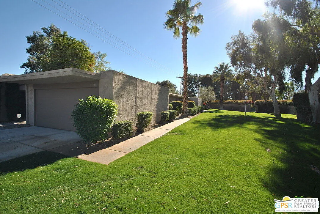 2 bed, 2.0 bath, 1050 sqft, $2,600 — Photo 3