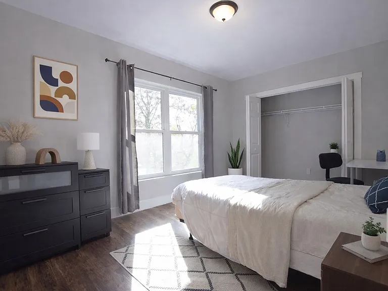 707 E Seneca St. — Photo 15