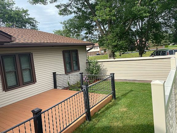 3rd image of 7812 Oakland Place Dr #1