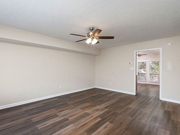 2nd image of 535 N Bayard Ave #1