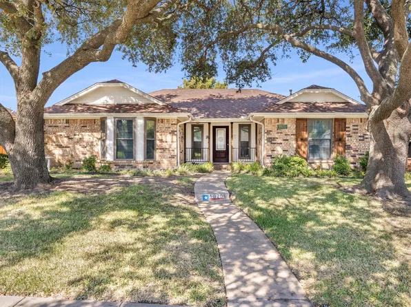 1025 Brownfield Dr, Mesquite, TX 75150
