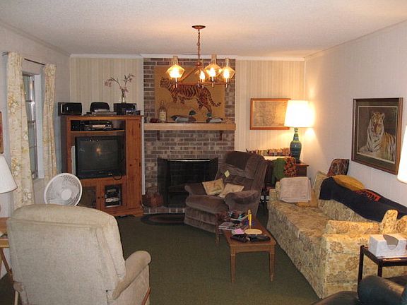 3rd image of 119 Wildflower Ct