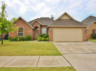 12104 SW 18th St, Yukon, OK 73099