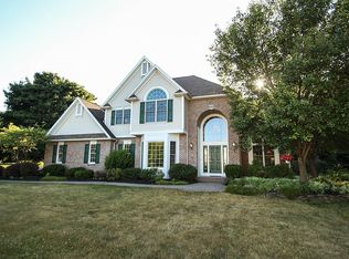 557 Dunnbridge Dr, Webster, NY 14580