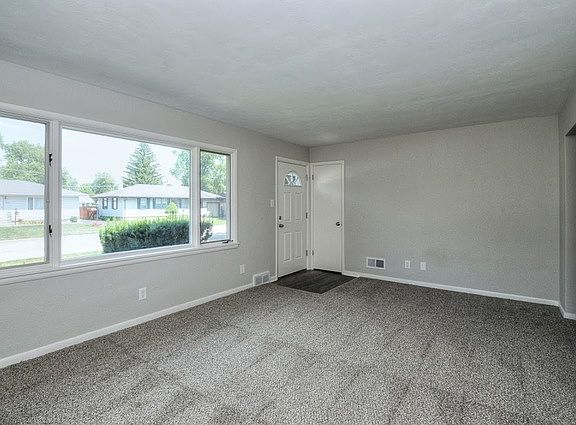 4th image of 1406 Roosevelt Ave