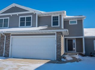 4574 Whispering Pines Cir, Cedar Falls, IA 50613