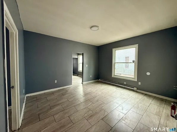 72 Burton St Floor 1, Waterbury, CT 06704