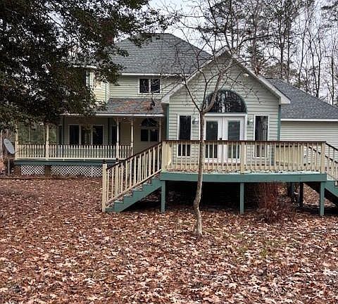 2nd image of 571 Holland Point Rd