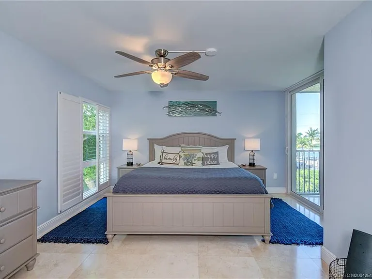 8302 Marina Villas Dr #8302 — Photo 40