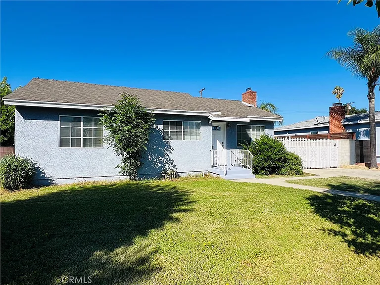 1775 Bonnie Brae St — Photo 3