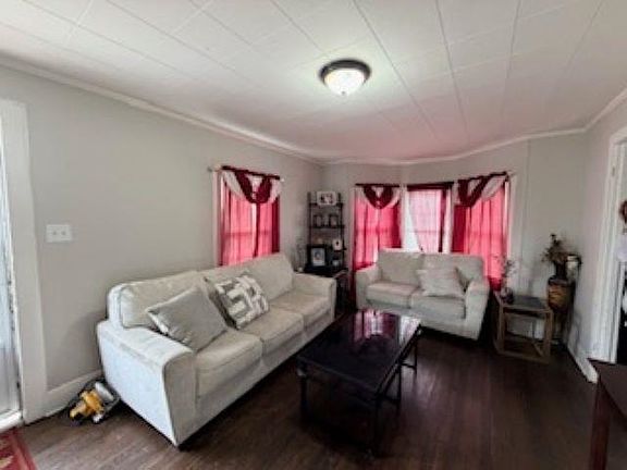 2nd image of 518 Glen Lily Rd