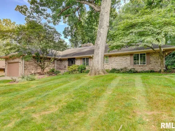 3900 W Bluffs Rd, Springfield, IL 62711