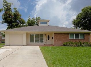 6846 Hazen St, Houston, TX 77074