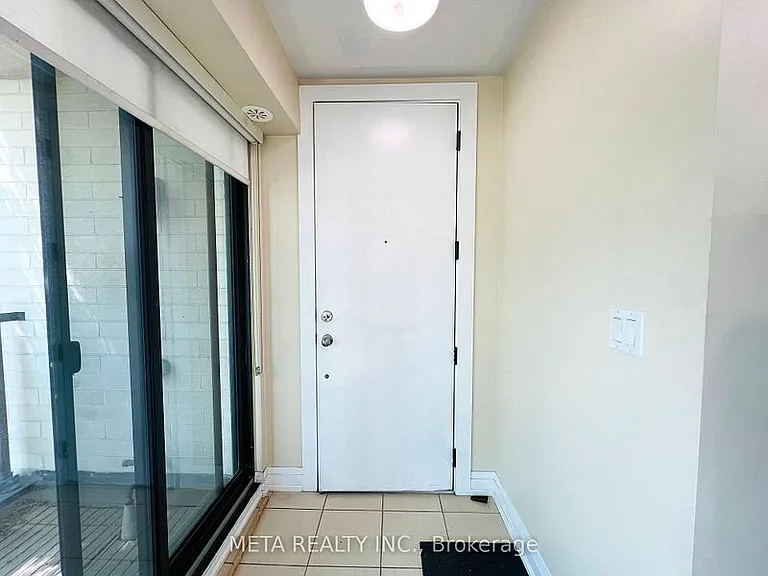 138 Widdicombe Hill Blvd #701 — Photo 8